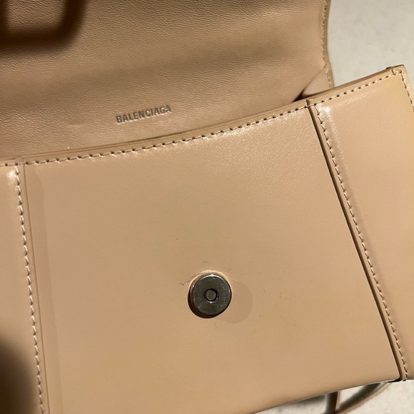 Beige Small Hourglass Balenciaga Bag - Picture 15 of 16